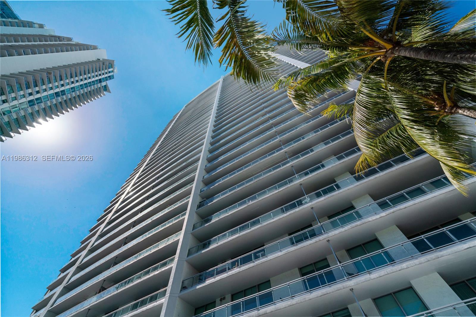 90 SW 3rd St #1406, Miami FL 33130