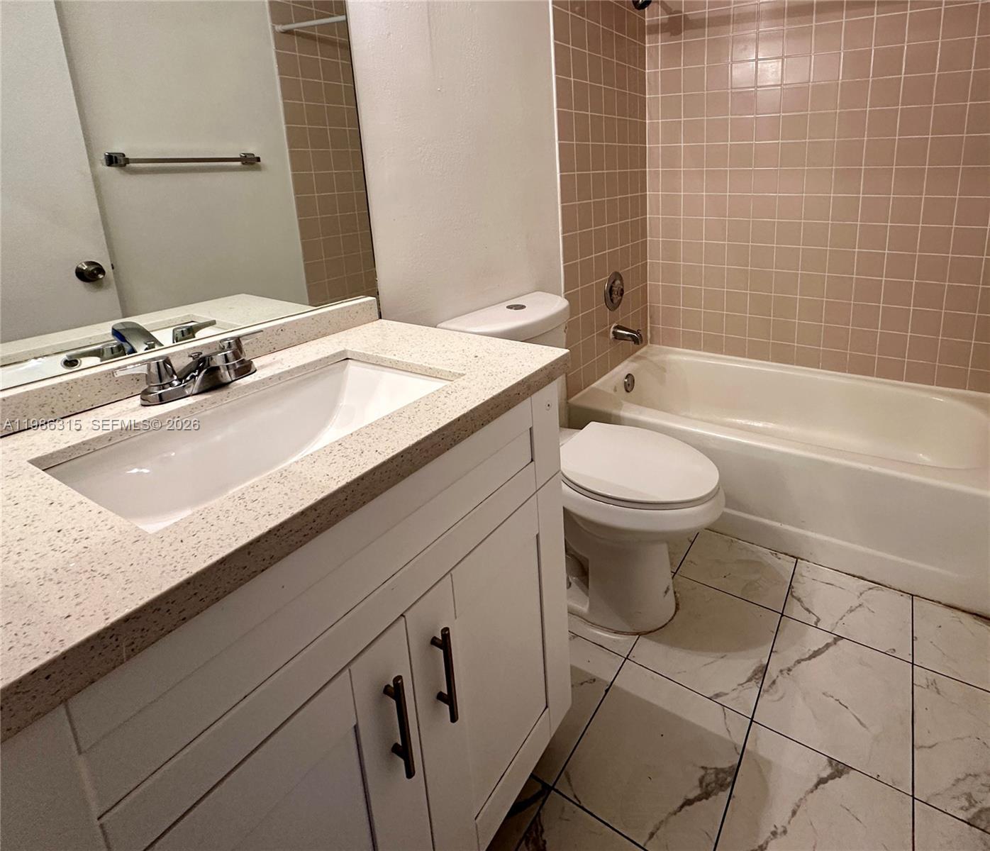 8200 SW 210th St #209, Cutler Bay FL 33189