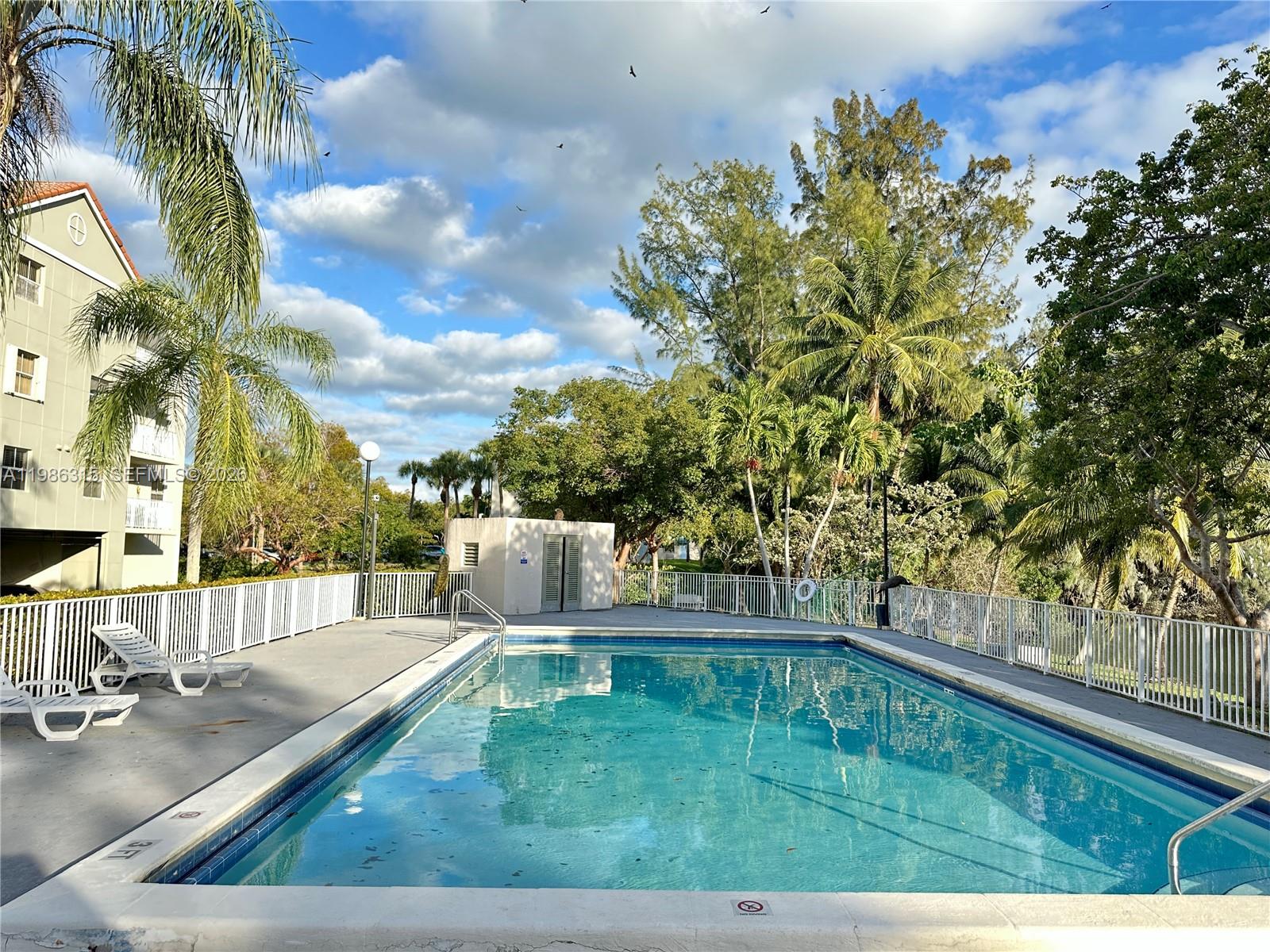 8200 SW 210th St #209, Cutler Bay FL 33189