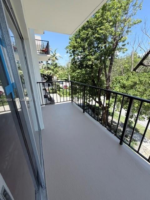 2640 NE 135th St #317, North Miami FL 33181