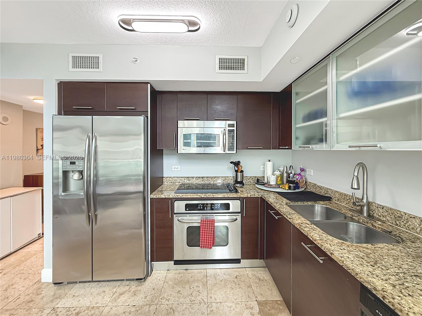 41 SE 5th St #602, Miami FL 33131