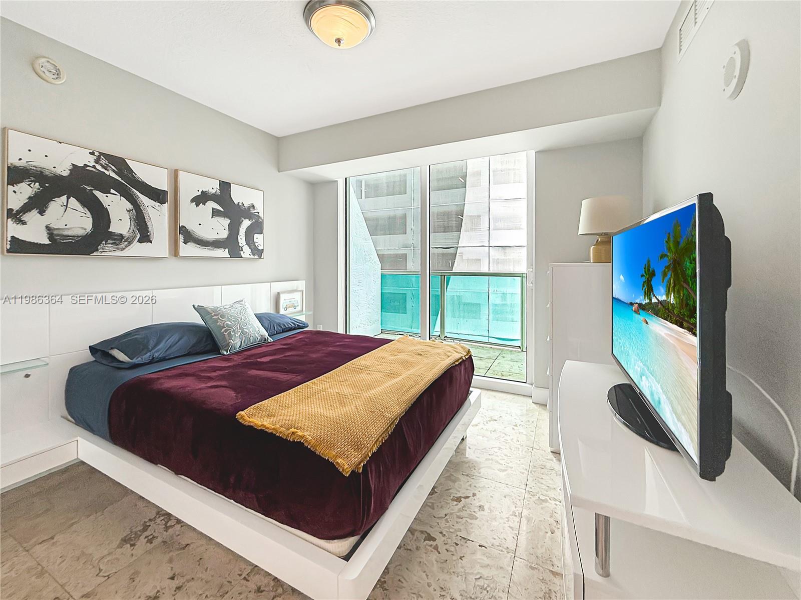 41 SE 5th St #602, Miami FL 33131