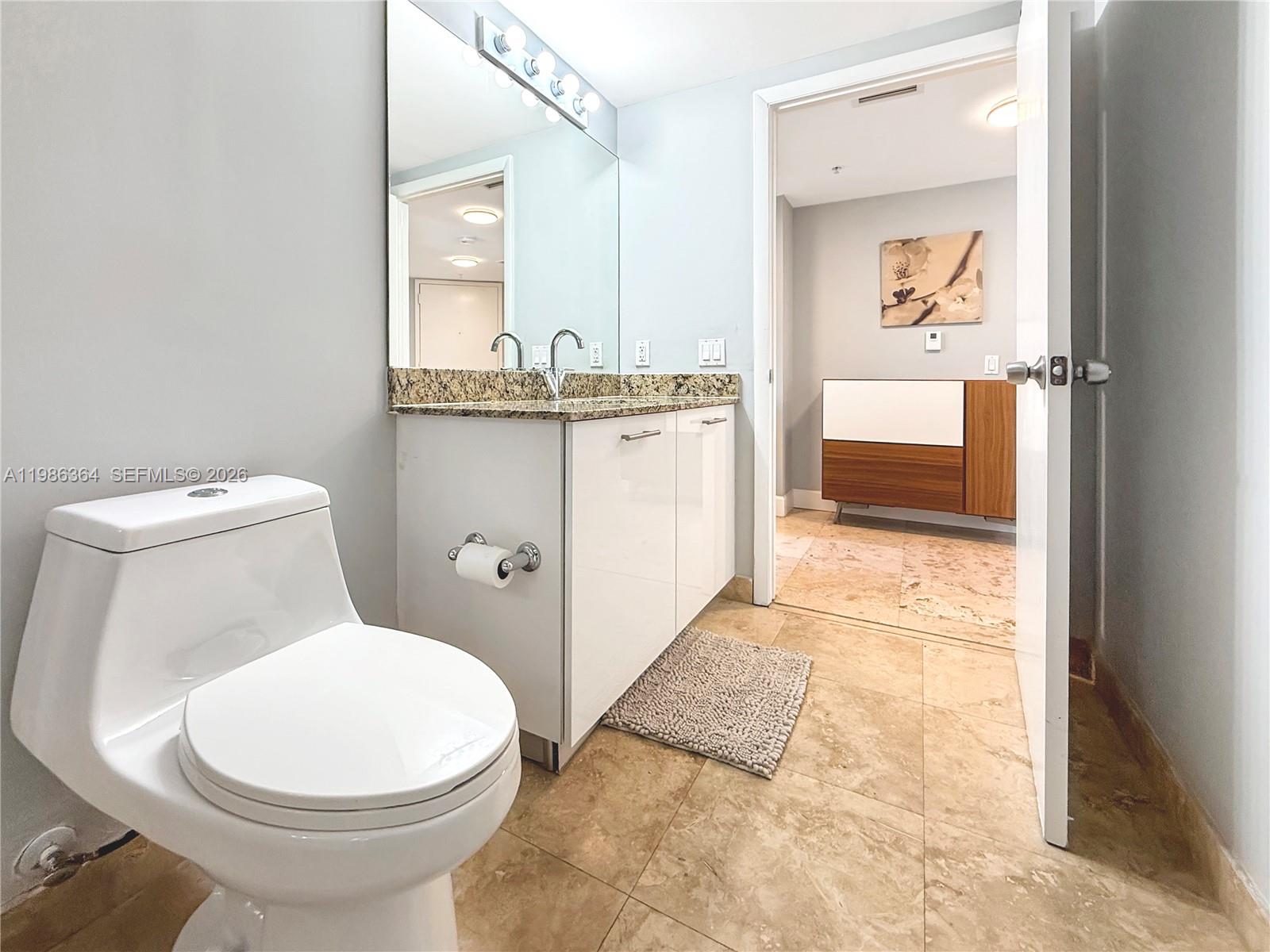 41 SE 5th St #602, Miami FL 33131