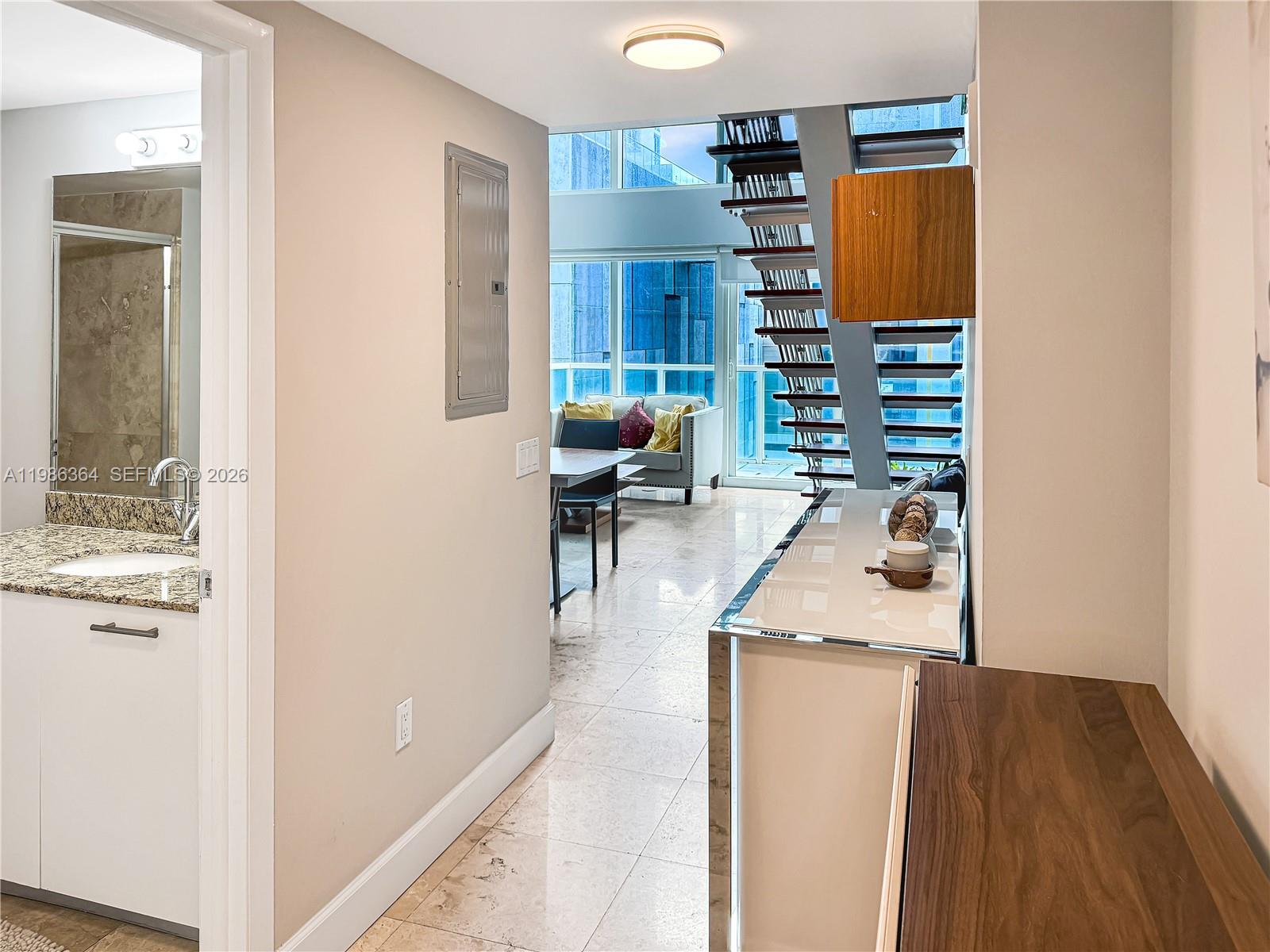 41 SE 5th St #602, Miami FL 33131