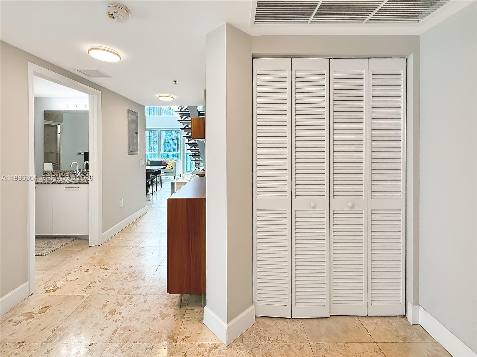 41 SE 5th St #602, Miami FL 33131