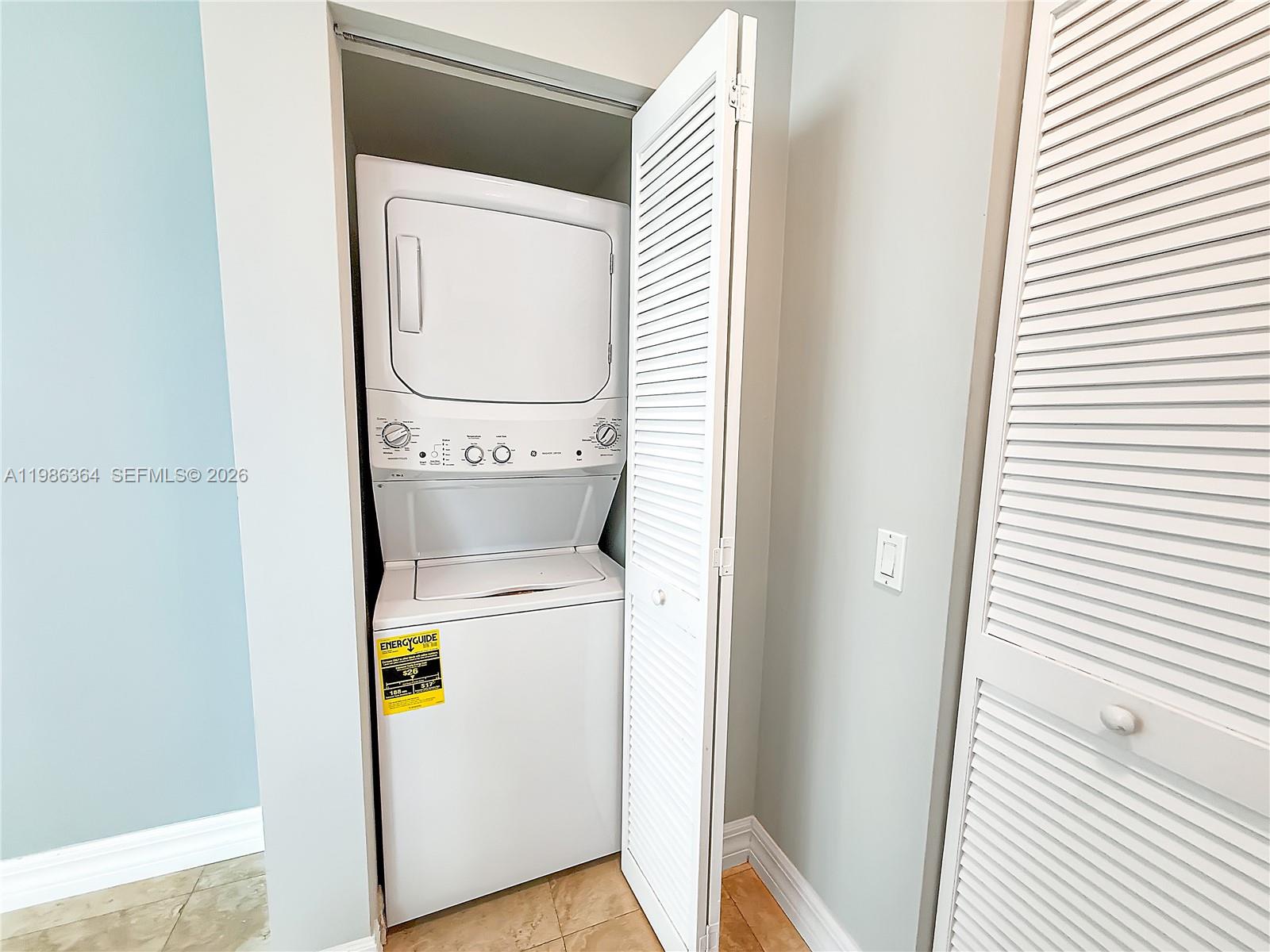 41 SE 5th St #602, Miami FL 33131