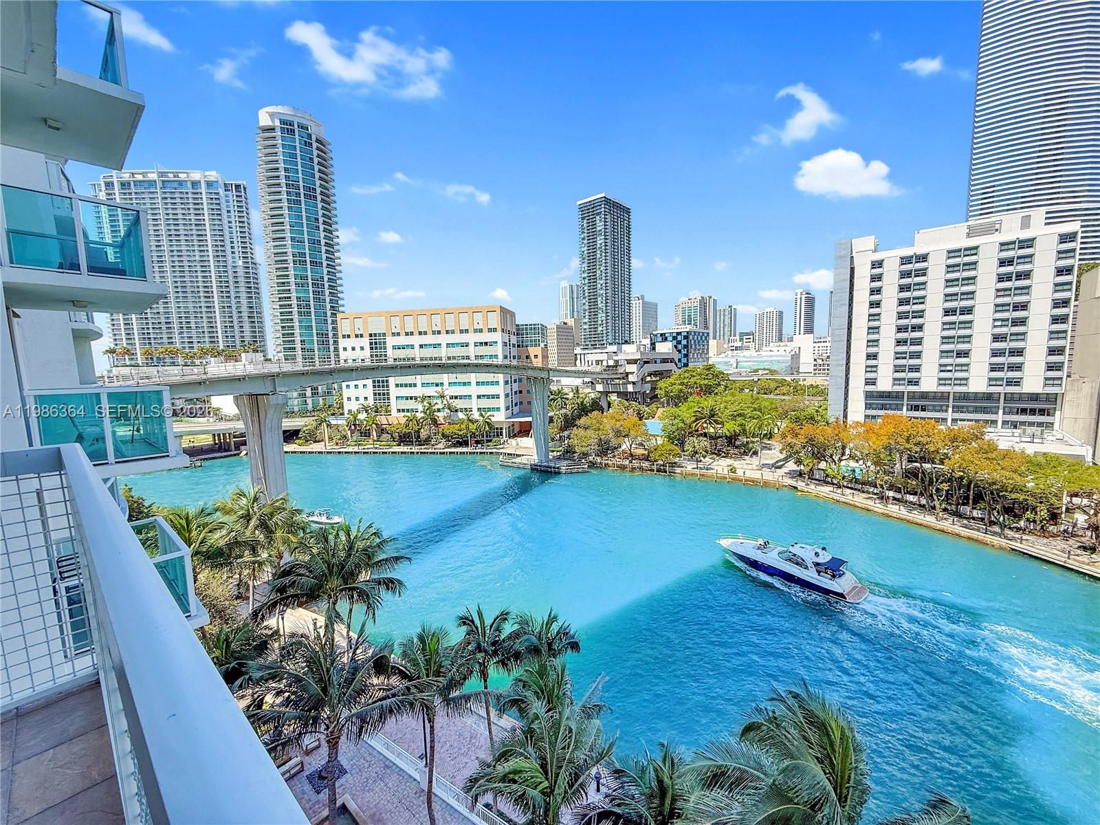 41 SE 5th St #602, Miami FL 33131