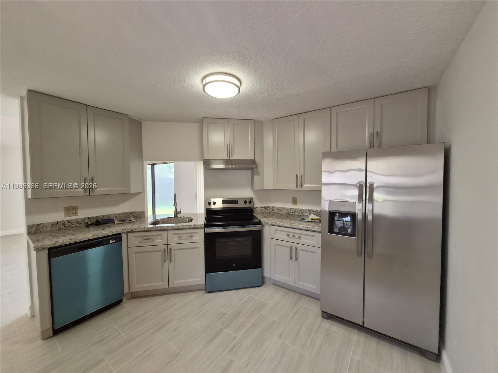 17316 NW 63rd Ave, Hialeah FL 33015