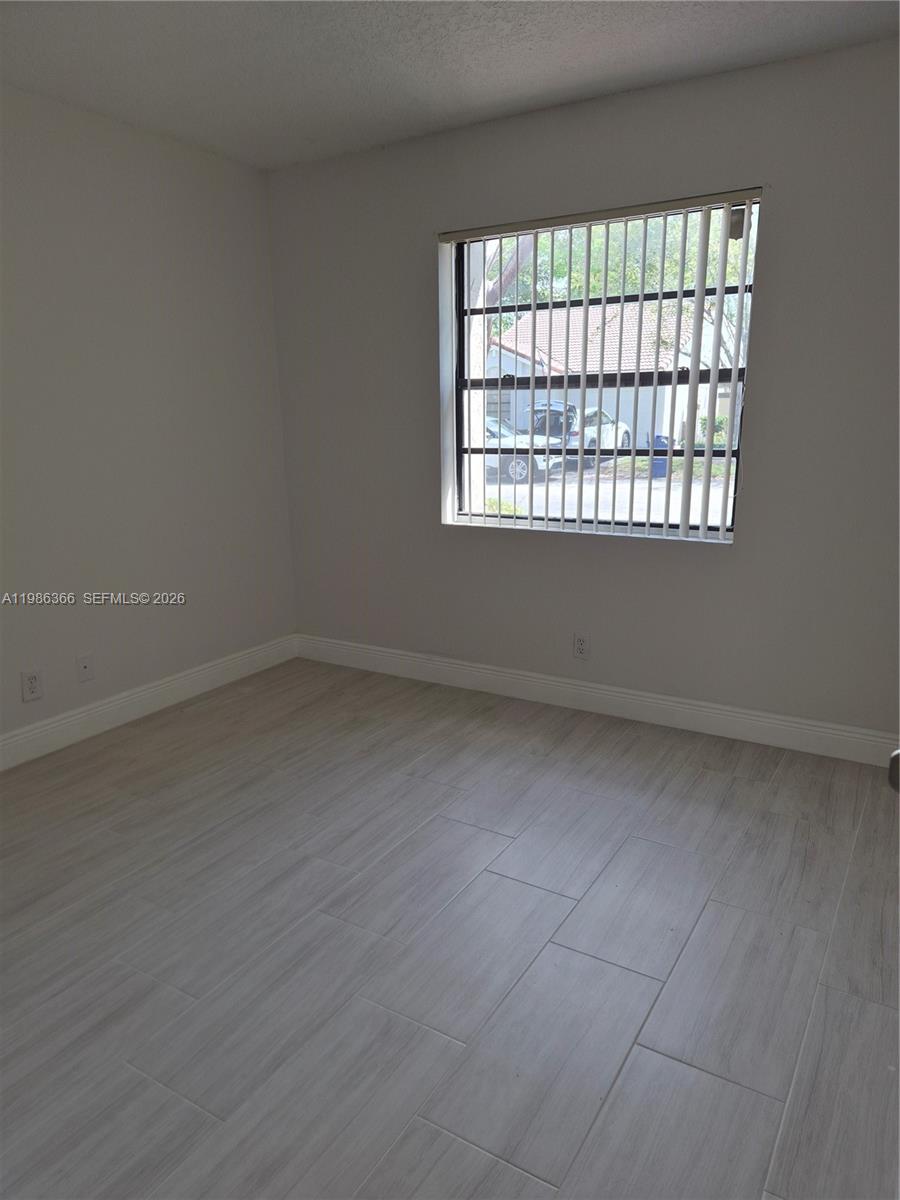 17316 NW 63rd Ave, Hialeah FL 33015