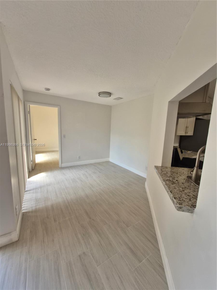 17316 NW 63rd Ave, Hialeah FL 33015
