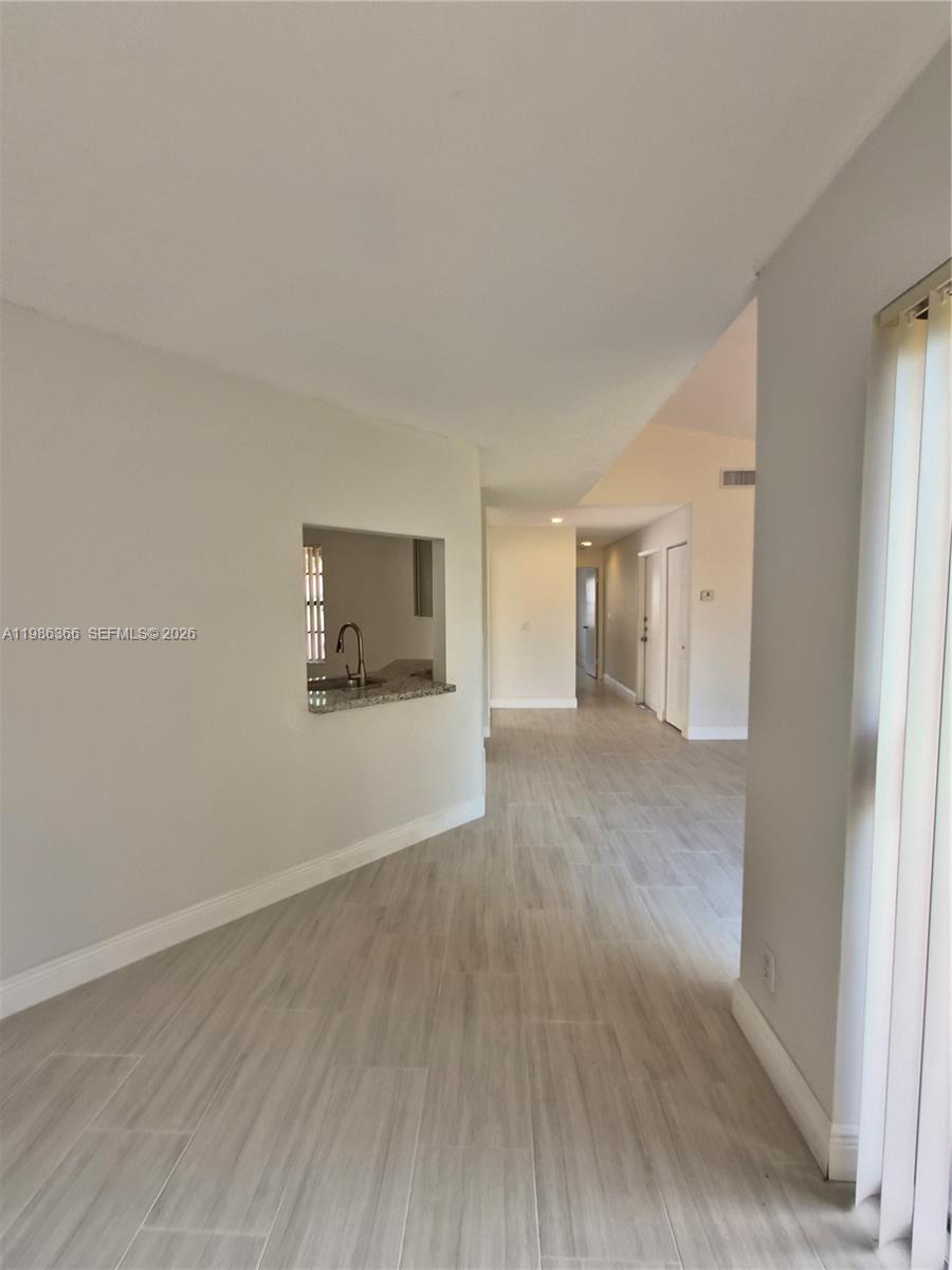 17316 NW 63rd Ave, Hialeah FL 33015