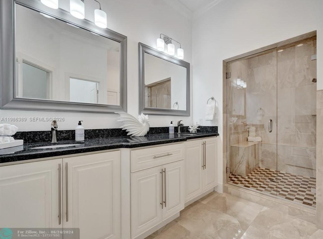 2319 NE 35th Dr, Fort Lauderdale FL 33308