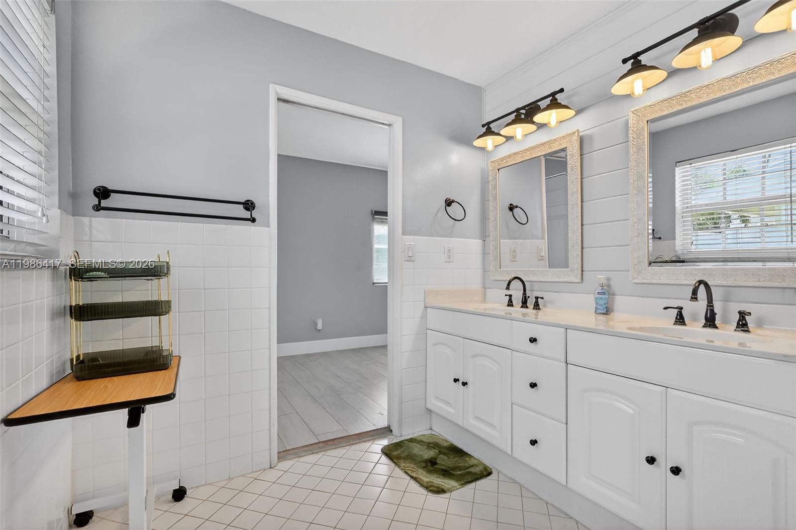 217 SE 5th St, Dania Beach FL 33004
