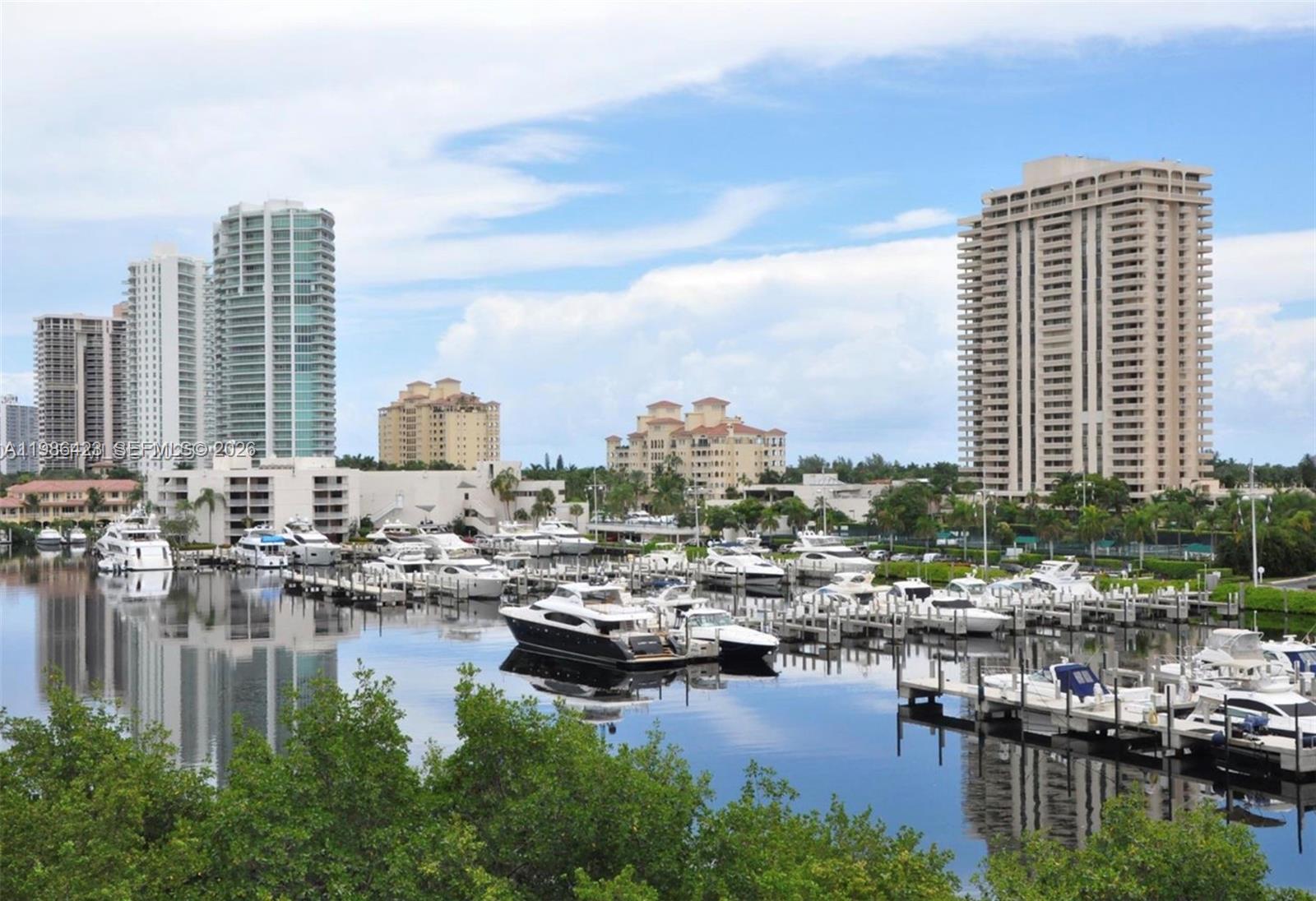 19801 E Country Club Dr #4104, Aventura FL 33180