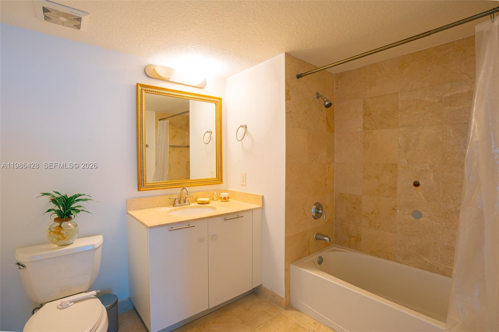 1800 N Bayshore Dr #1412, Miami FL 33132