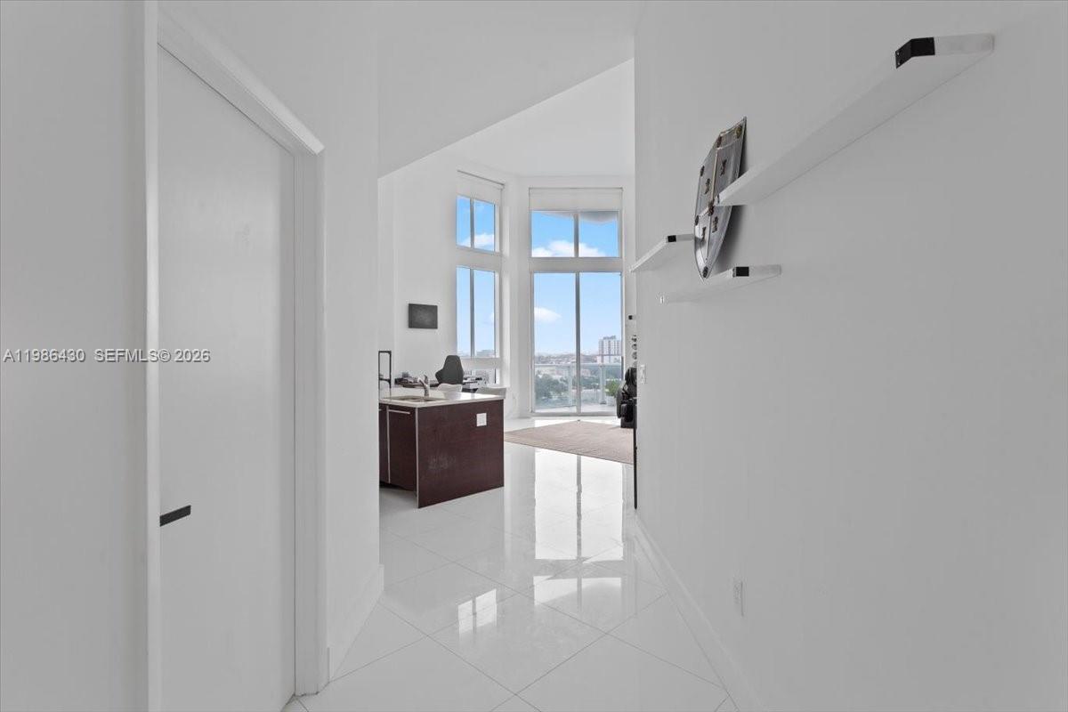 1900 N Bayshore Dr #1016, Miami FL 33132