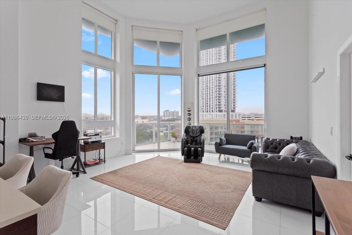 1900 N Bayshore Dr #1016, Miami FL 33132
