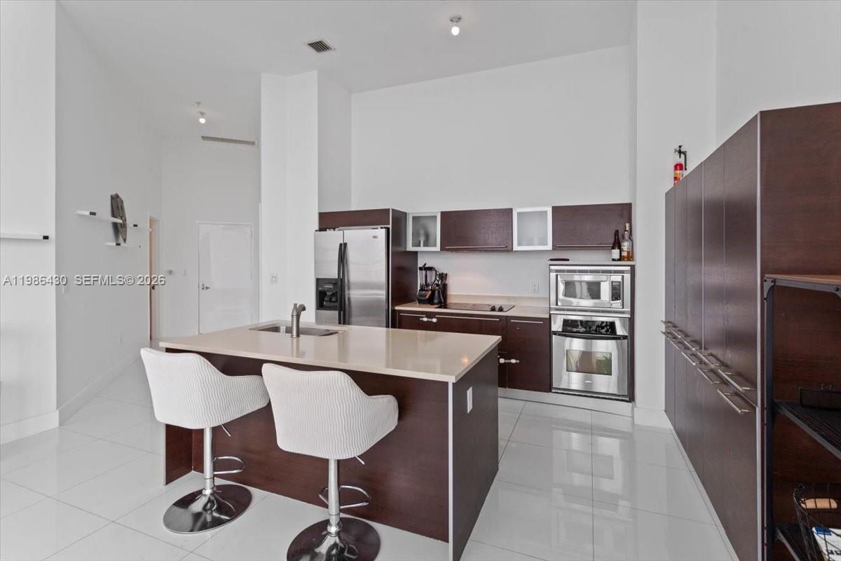 1900 N Bayshore Dr #1016, Miami FL 33132