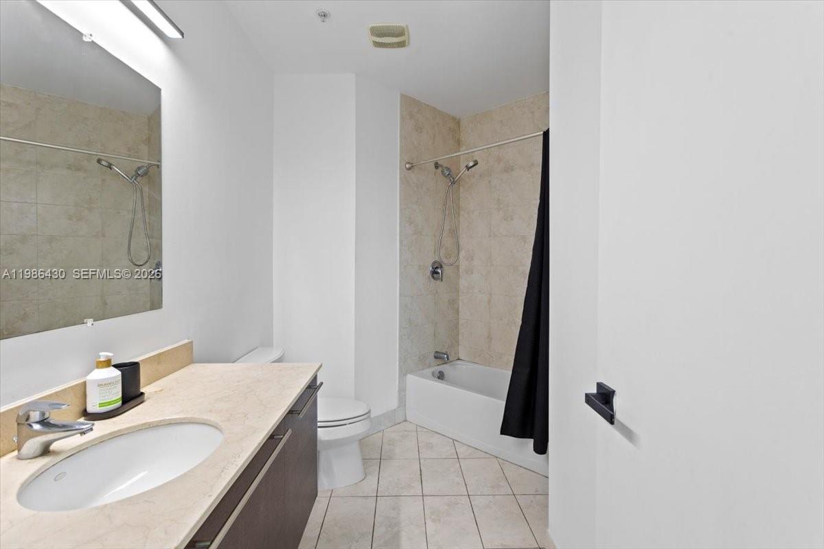 1900 N Bayshore Dr #1016, Miami FL 33132