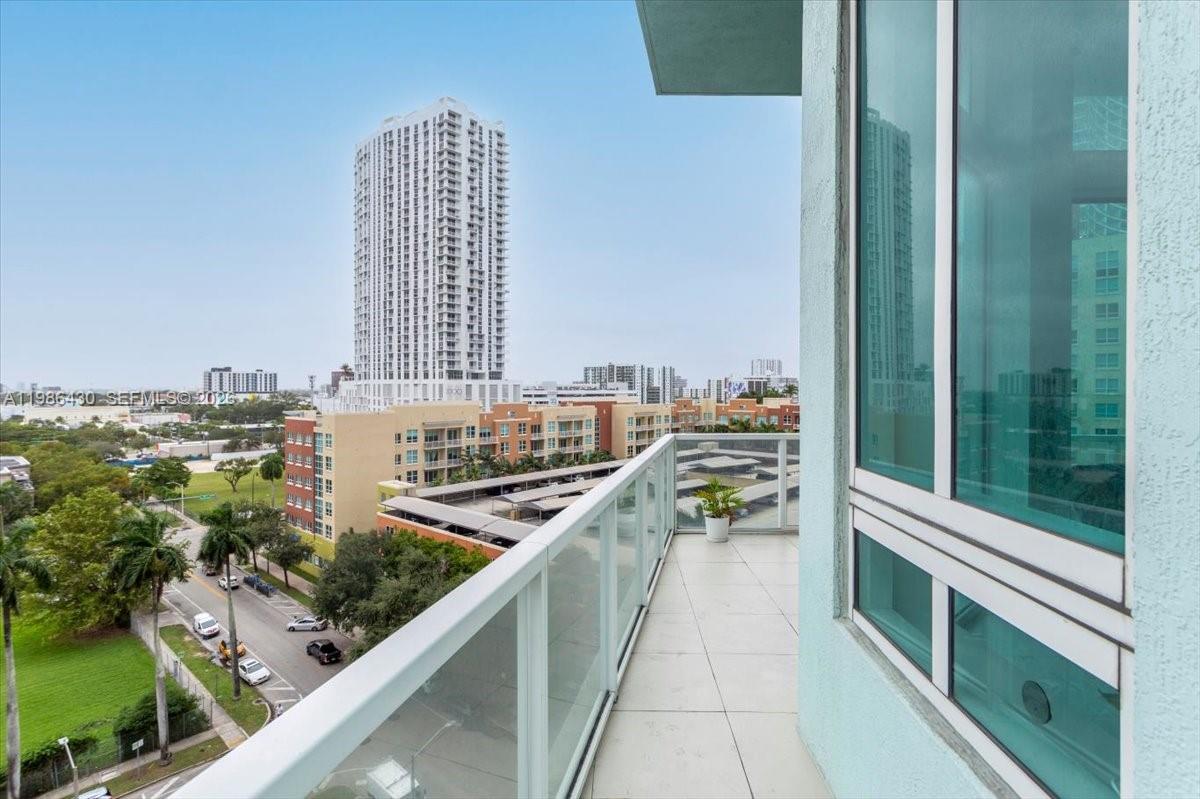 1900 N Bayshore Dr #1016, Miami FL 33132