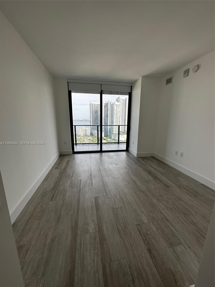 121 NE 34th St #2707, Miami FL 33137