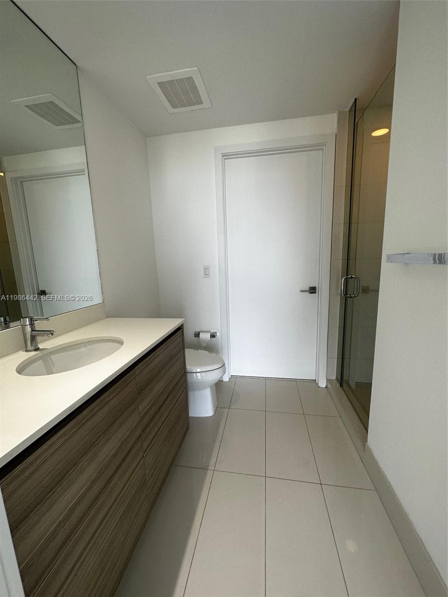 121 NE 34th St #2707, Miami FL 33137