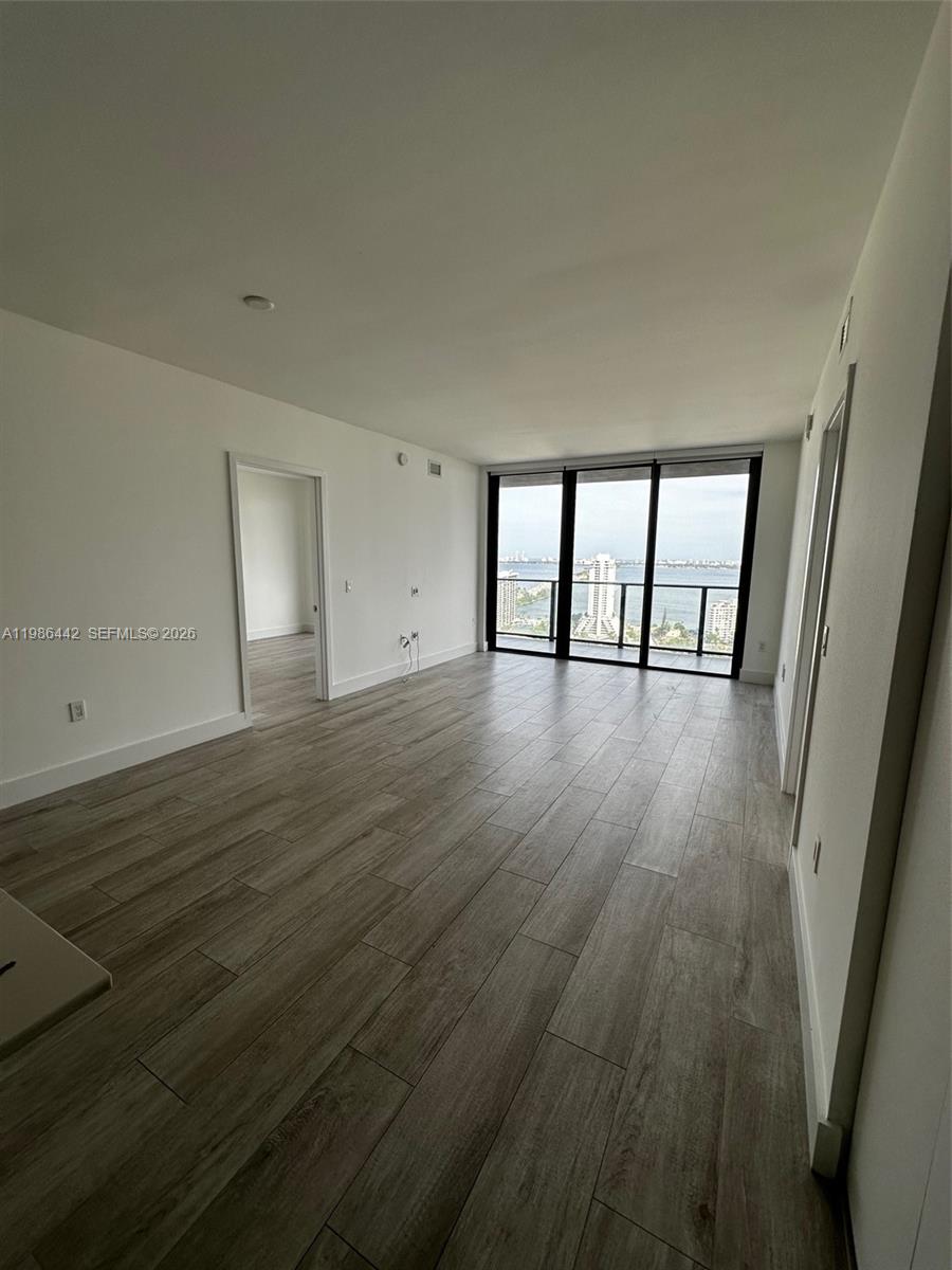 121 NE 34th St #2707, Miami FL 33137