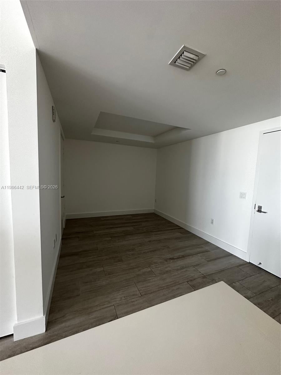 121 NE 34th St #2707, Miami FL 33137