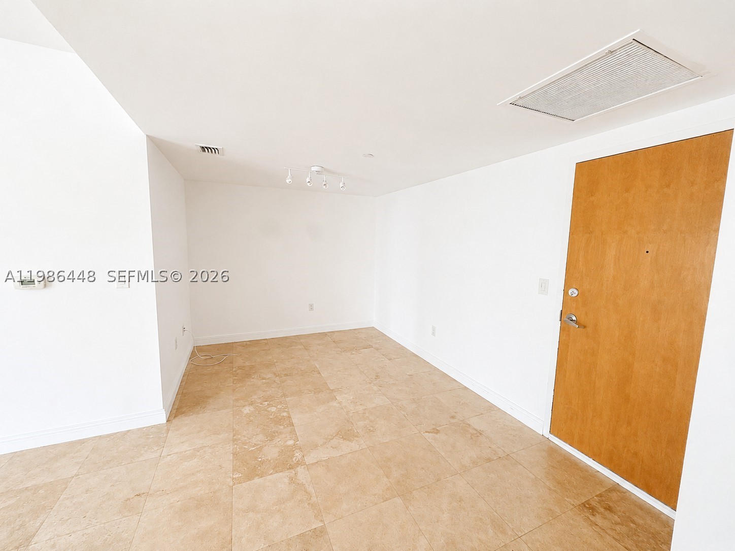 350 S Miami Ave #3904, Miami FL 33130