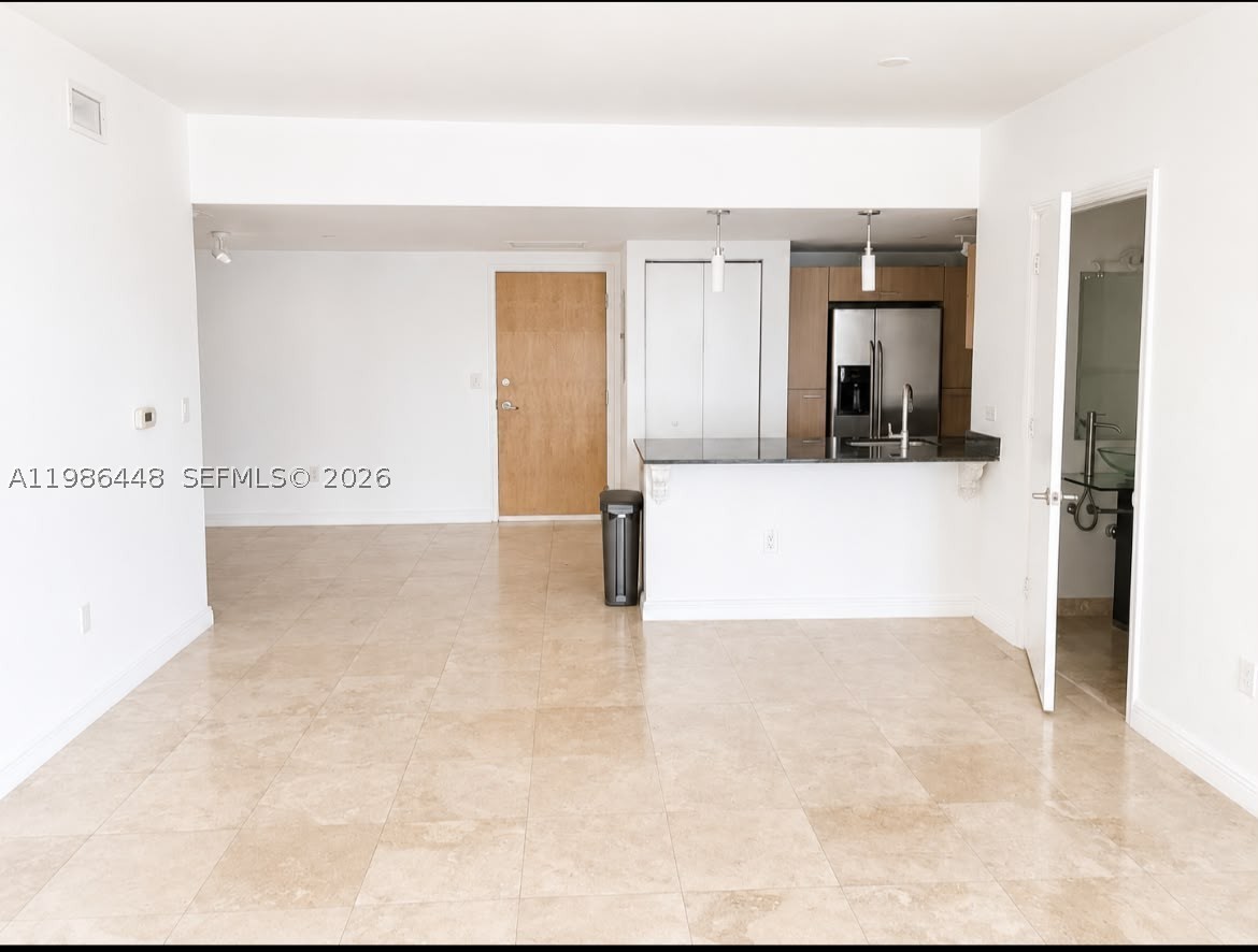 350 S Miami Ave #3904, Miami FL 33130