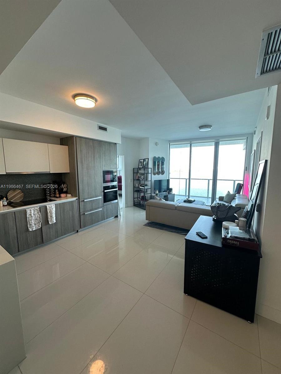 2900 NE 7th Ave #1003, Miami FL 33137