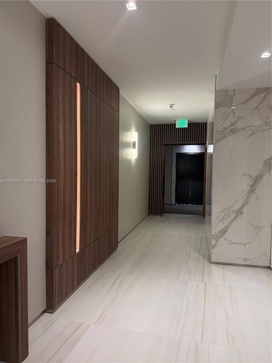 6365 Collins Ave #904, Miami Beach FL 33141