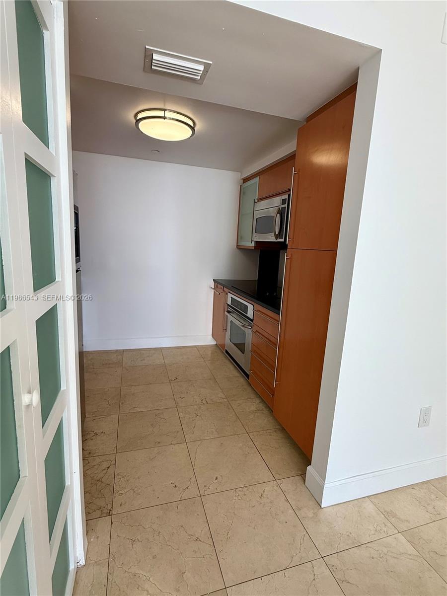 6365 Collins Ave #904, Miami Beach FL 33141