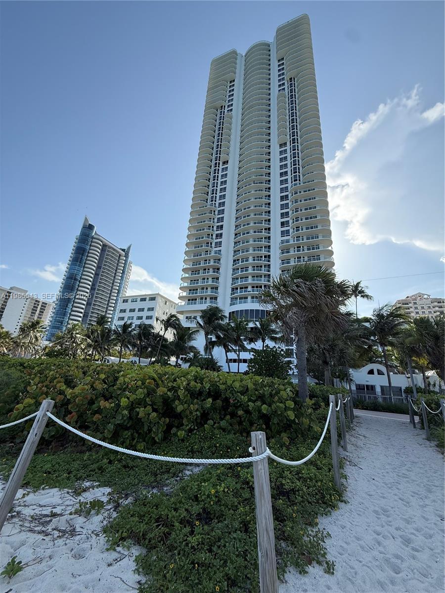 6365 Collins Ave #904, Miami Beach FL 33141