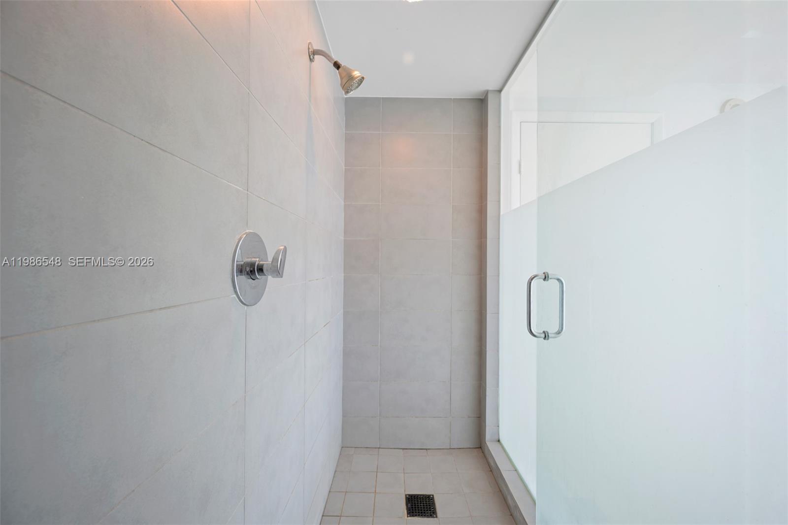 92 SW 3rd St #3902, Miami FL 33130