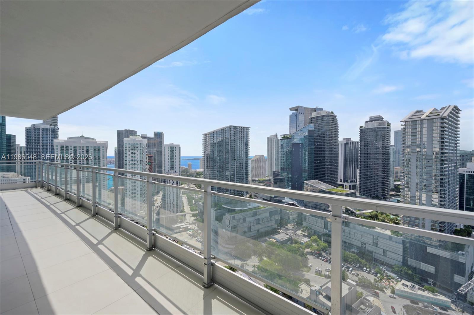 92 SW 3rd St #3902, Miami FL 33130