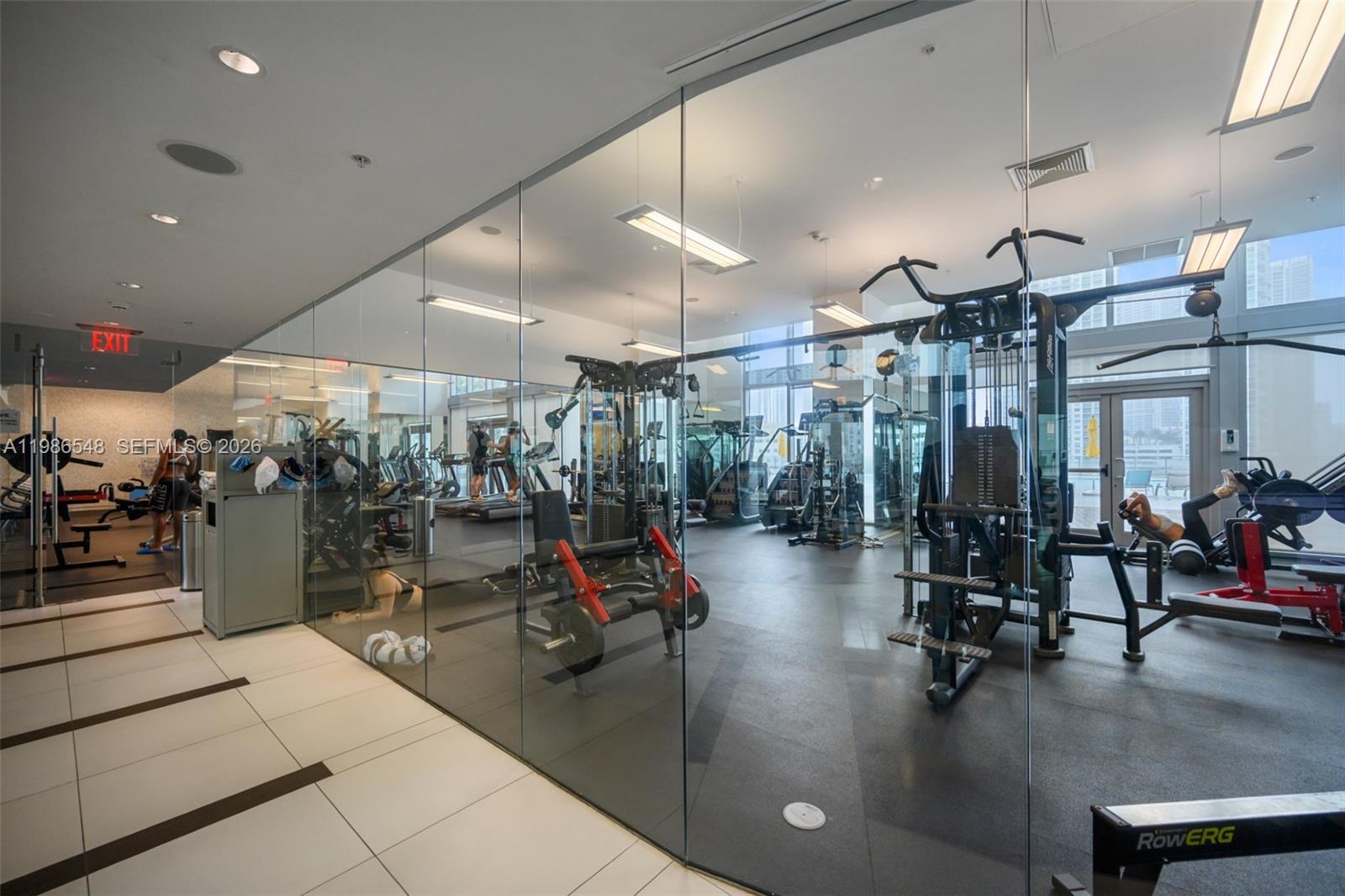 92 SW 3rd St #3902, Miami FL 33130