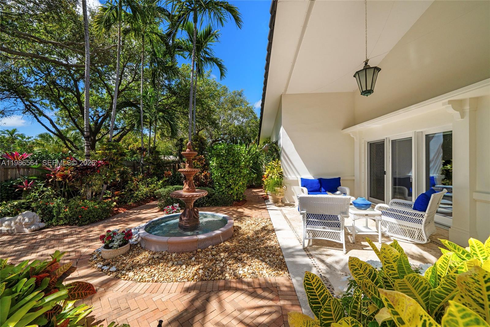 269 Cranwood Dr, Key Biscayne FL 33149