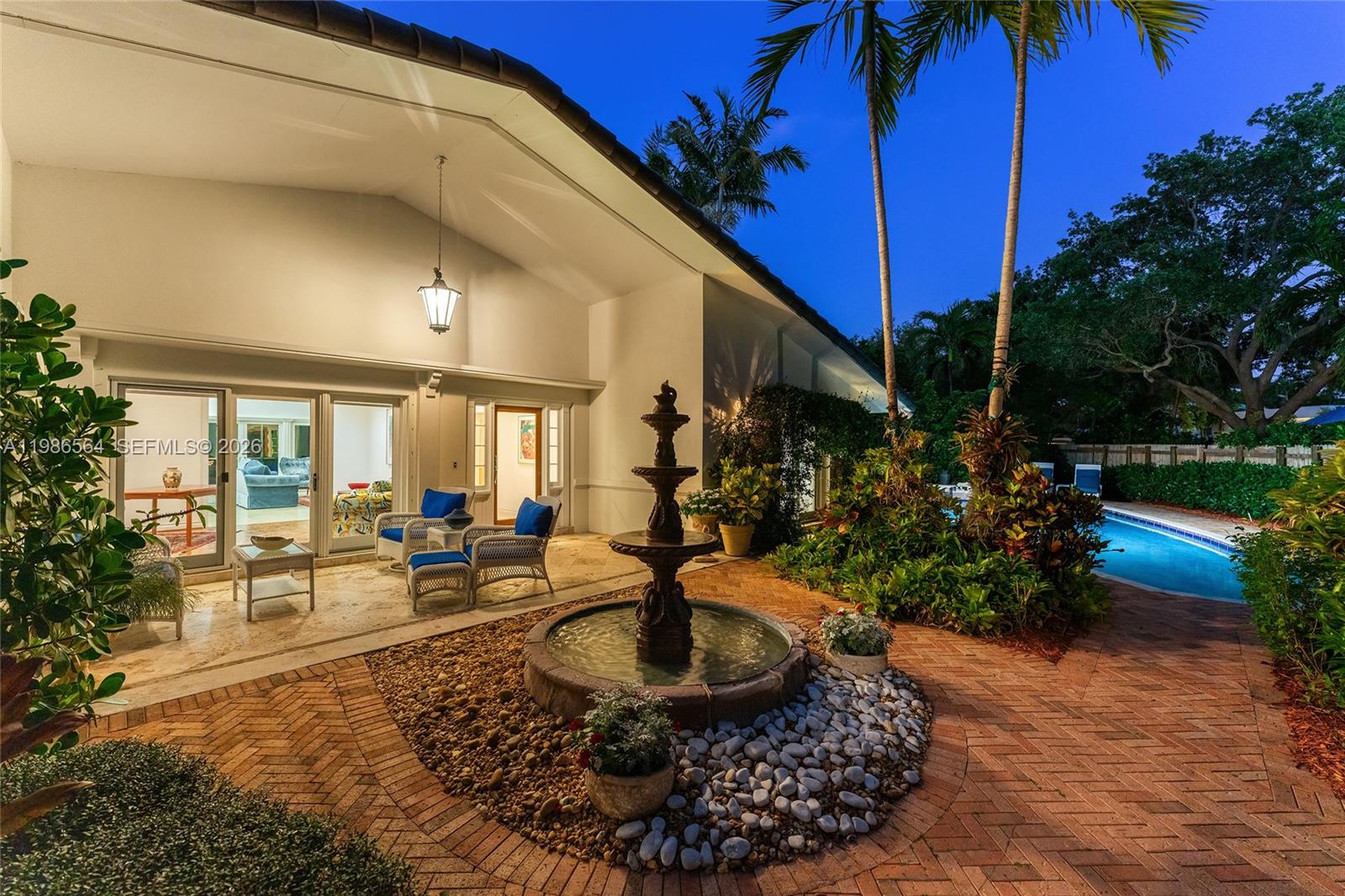 269 Cranwood Dr, Key Biscayne FL 33149