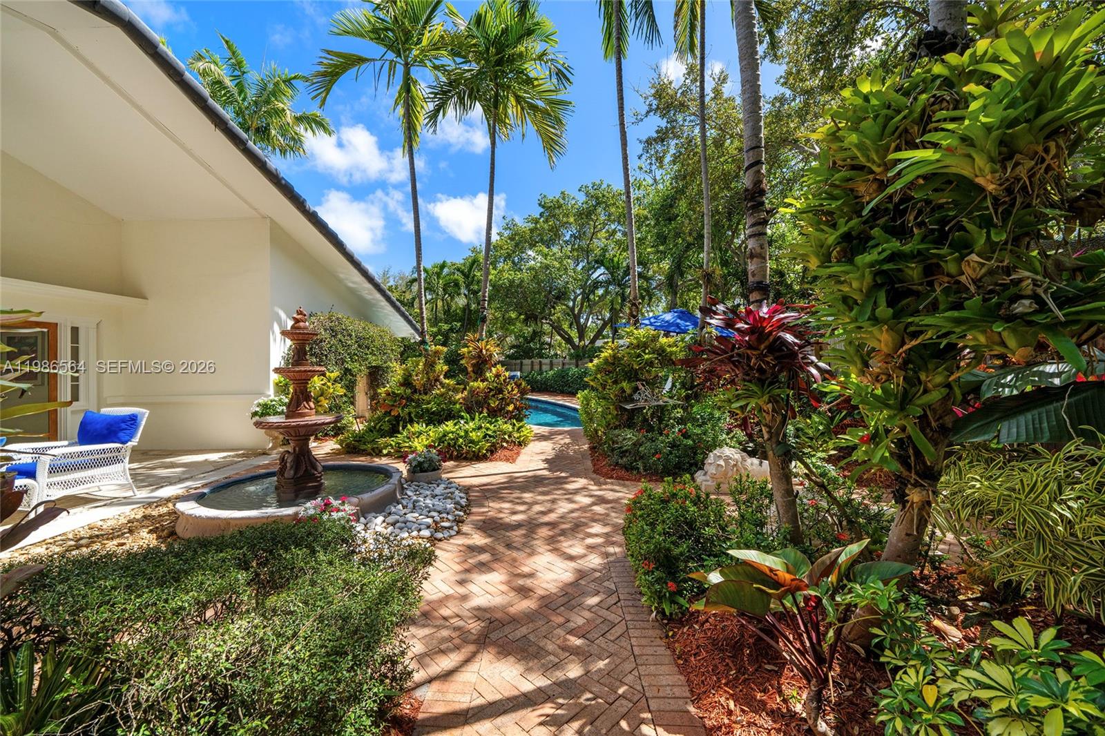 269 Cranwood Dr, Key Biscayne FL 33149