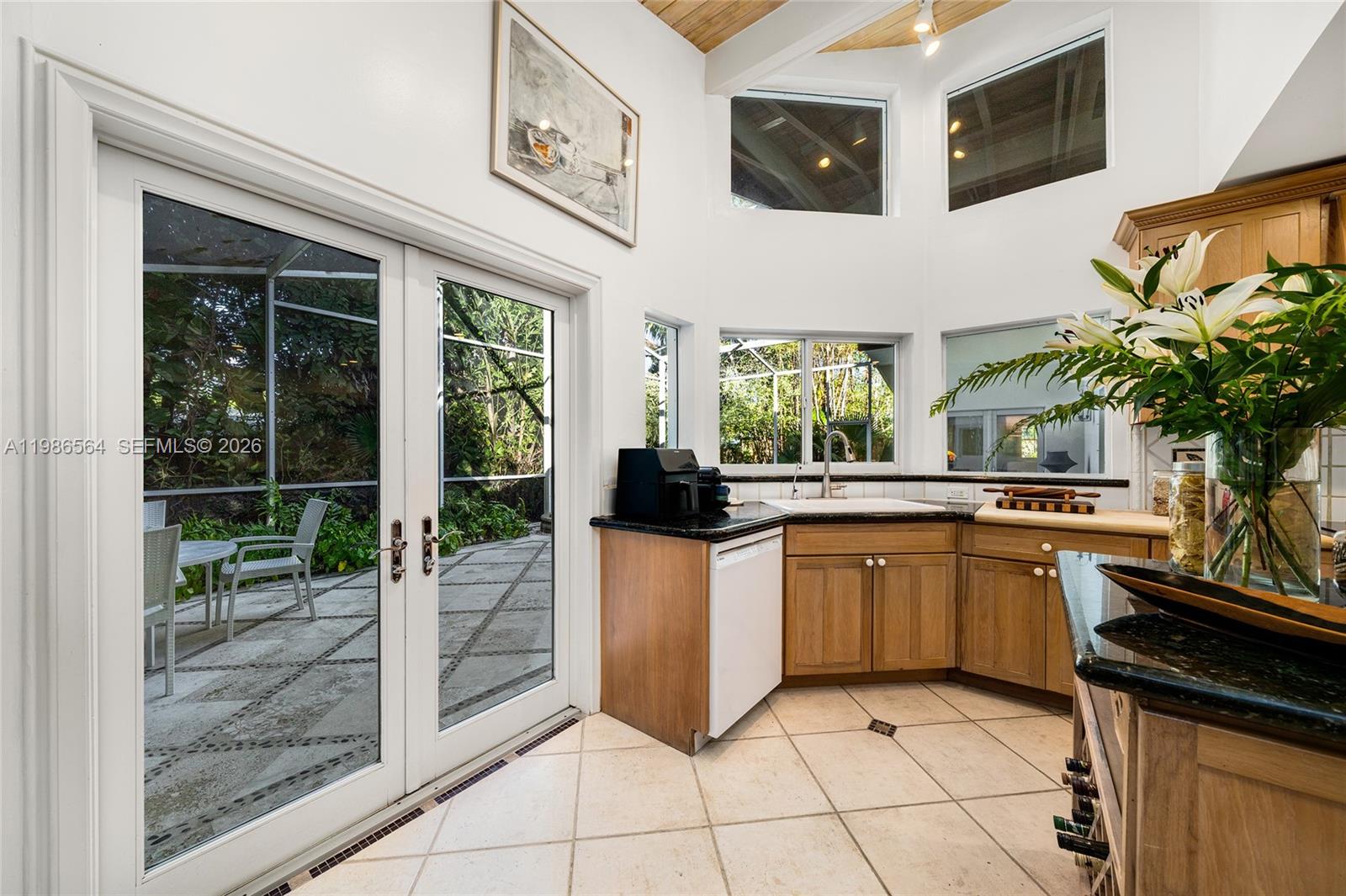 269 Cranwood Dr, Key Biscayne FL 33149