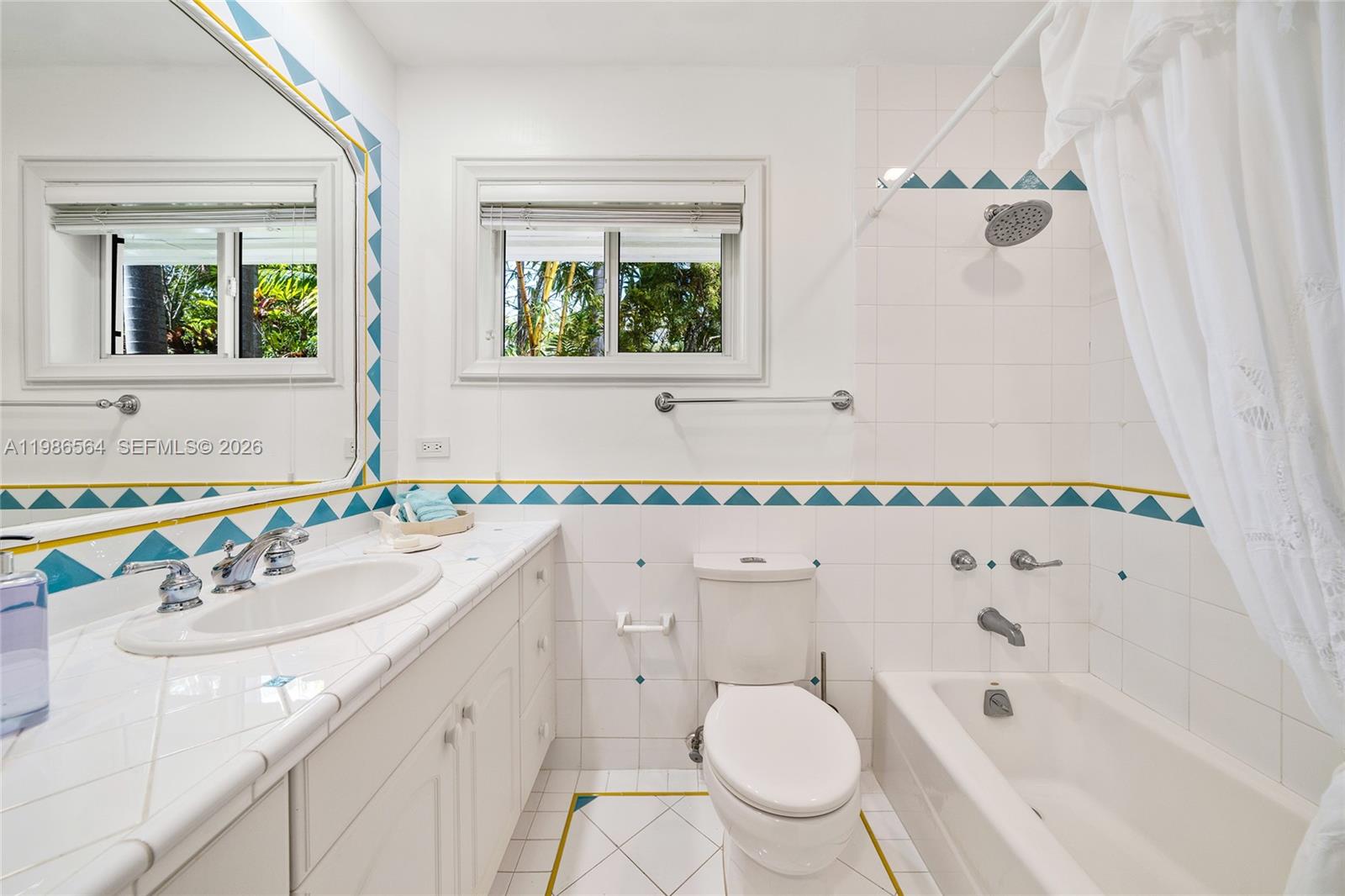 269 Cranwood Dr, Key Biscayne FL 33149