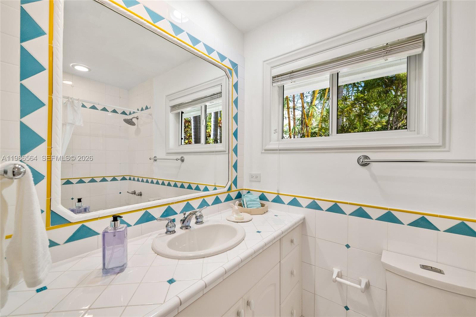 269 Cranwood Dr, Key Biscayne FL 33149