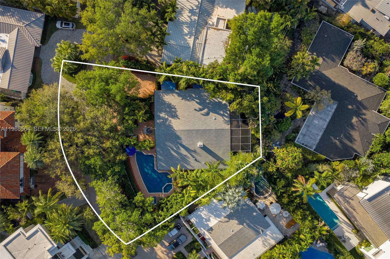 269 Cranwood Dr, Key Biscayne FL 33149