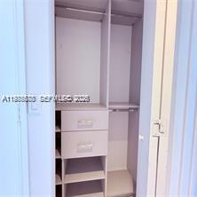 55 SW 9th St #3903, Miami FL 33130
