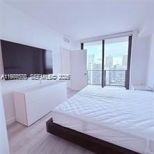55 SW 9th St #3903, Miami FL 33130