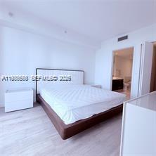 55 SW 9th St #3903, Miami FL 33130