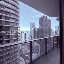 55 SW 9th St #3903, Miami FL 33130