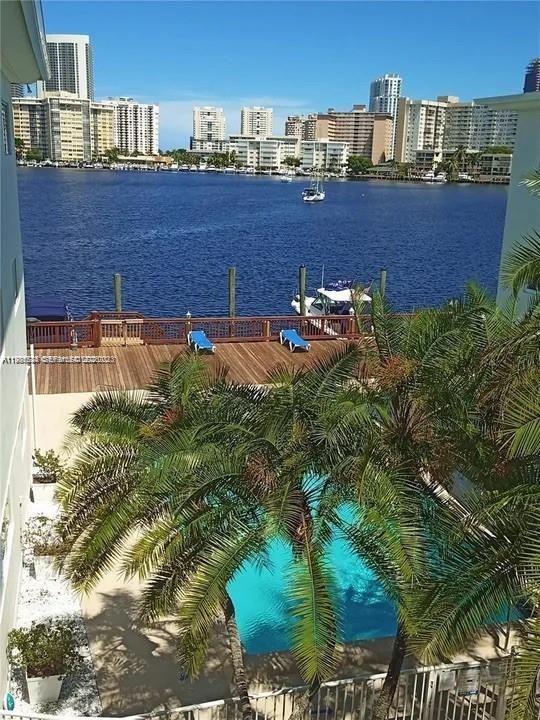 462 Golden Isles Dr #202, Hallandale Beach FL 33009