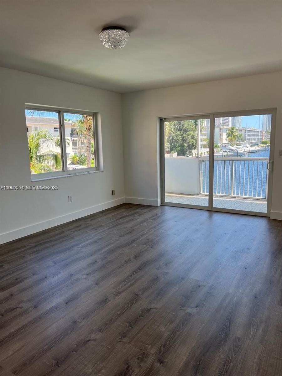 462 Golden Isles Dr #202, Hallandale Beach FL 33009